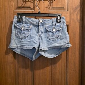 lei Light Wash Denim Jean Shorts with Flap Pockets